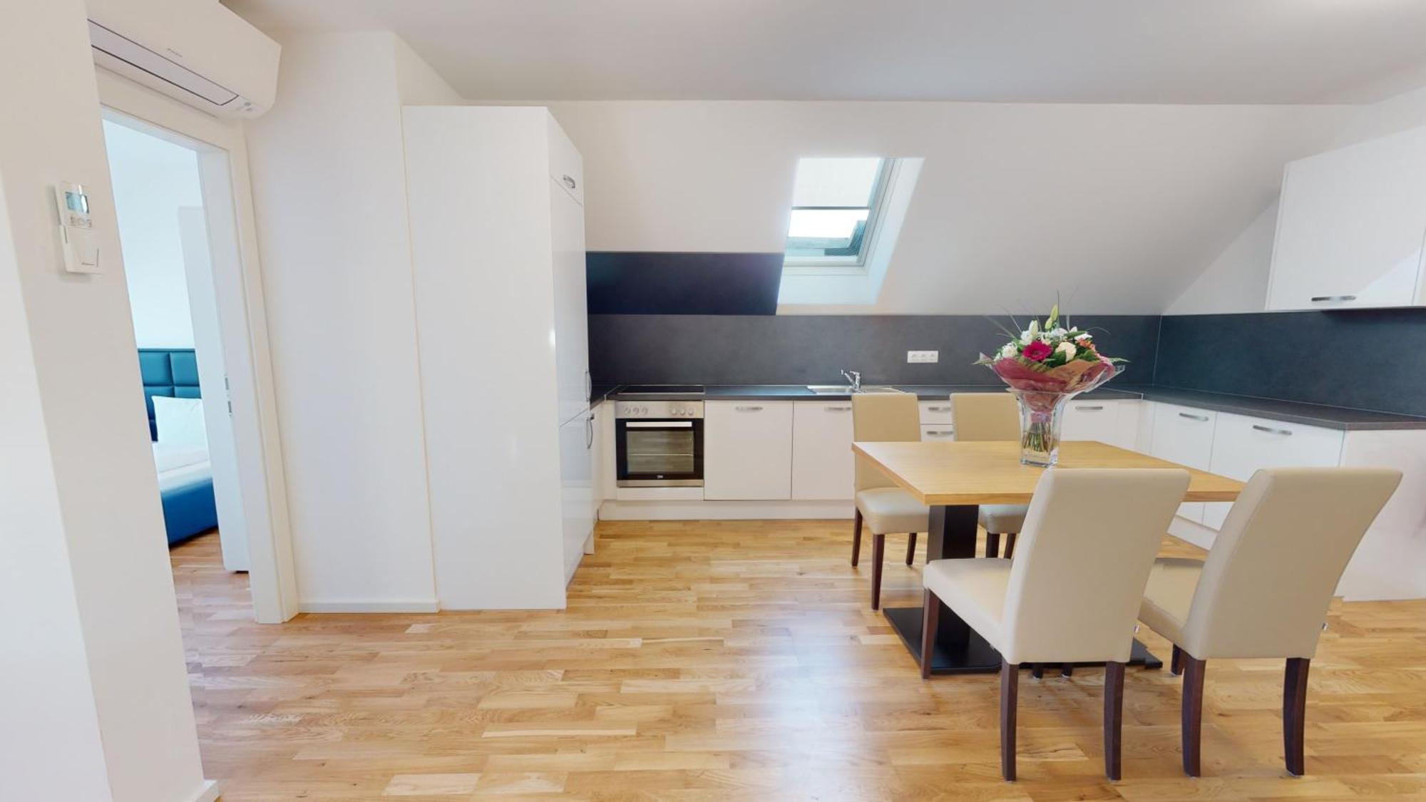 Alon Homes Vienna - Premium City Center Apartments الغرفة الصورة
